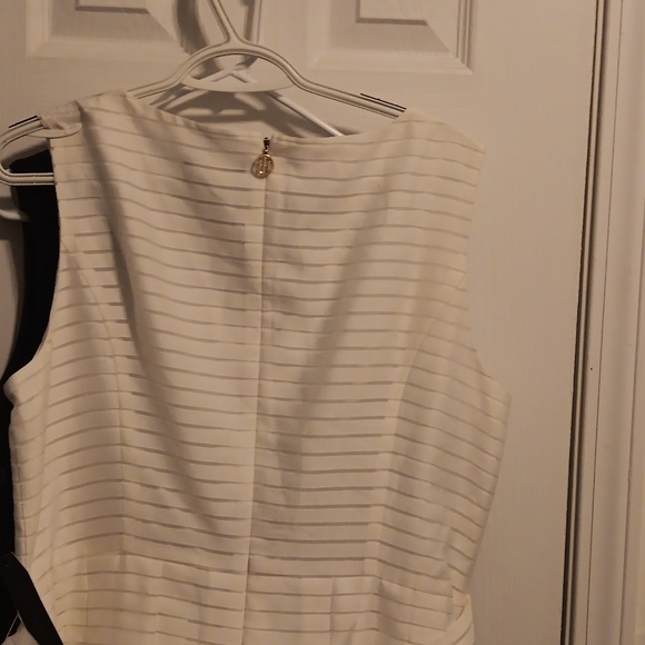 Dress - Picture 3 of 5